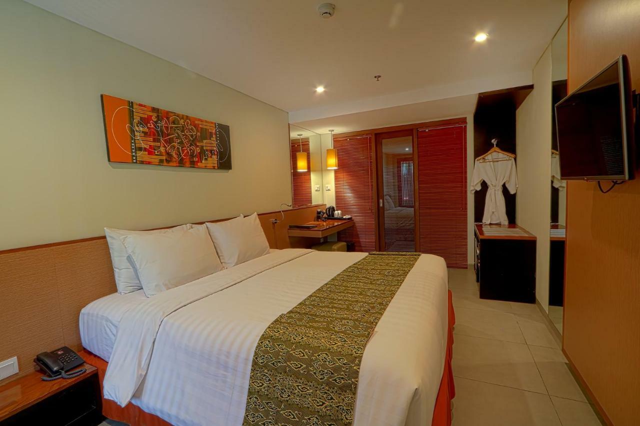 Savvoya Hotel Seminyak Exterior foto